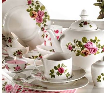 وسایل پذیرایی در مهمانی صبحانه مهم است