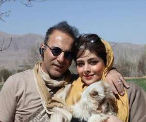 حمیدرضا آذرنگ در کنار همسرش