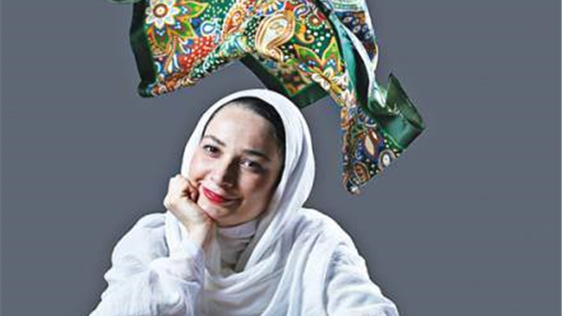 نسرین نصرتی در سال 1388 با سام پاک پیکار ازدواج کرد، آشنایی  آنها در یک مهمانی خانوادگی شروع شد