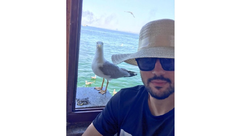 عکس‌ها و دلنوشته‌های متفاوت سینا مهرداد؛ بازیگر نقش حامد در سریال پدر