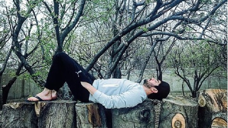 عکس‌ها و دلنوشته‌های متفاوت سینا مهرداد؛ بازیگر نقش حامد در سریال پدر