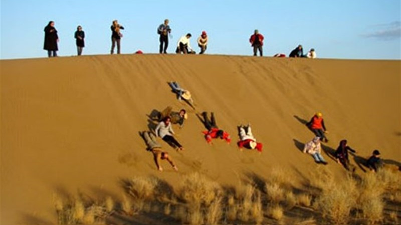 سفر به کویر مرنجاب ؛راهنمای کامل + جاهای دیدنی