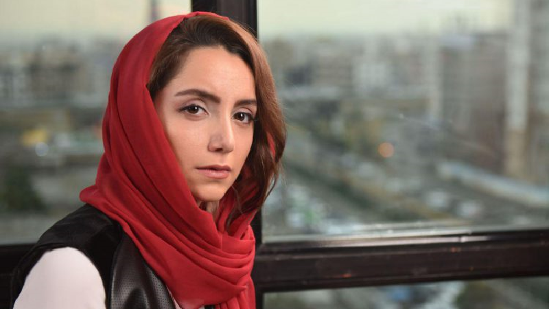 نازنین بیاتی بازیگر نقش همتا در سریال مانکن