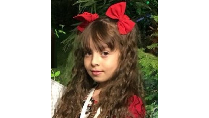 همراز اکبری ، بازیگر نقش طوبی در سریال حکایت‌های کمال