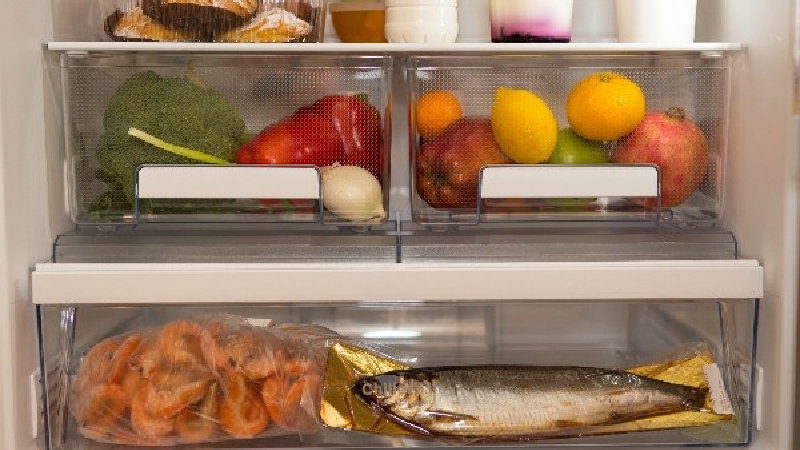بهترین مواد طبیعی برای از بین بردن بوی بد یخچال