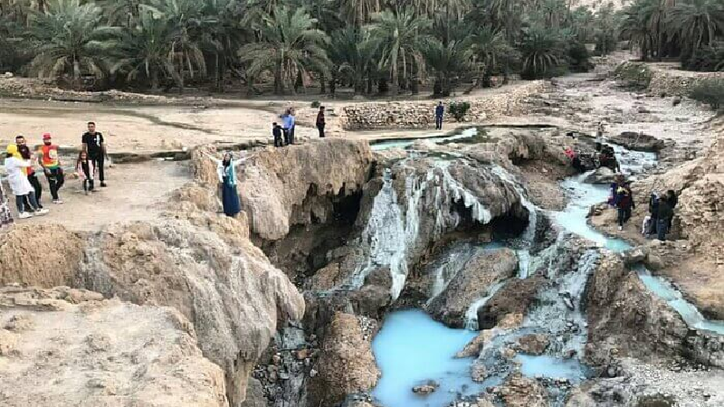 چشمه آب گرم گنو کجا است