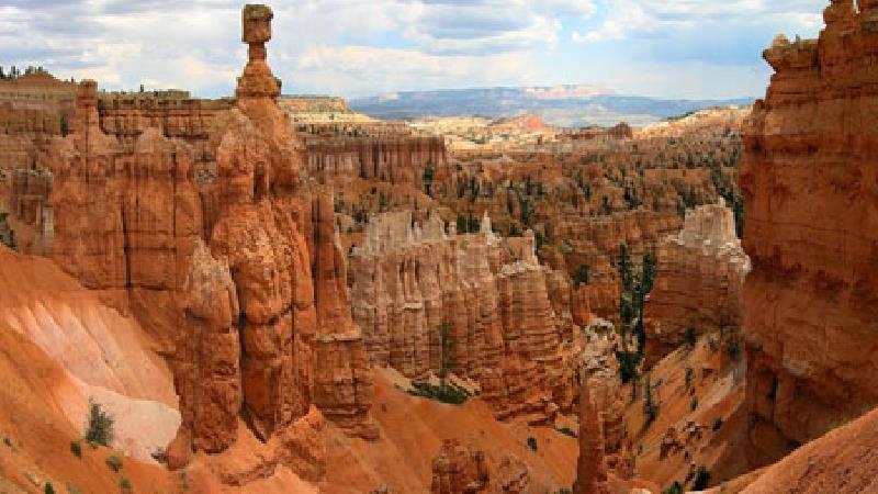 دره تندیس ها در قشم