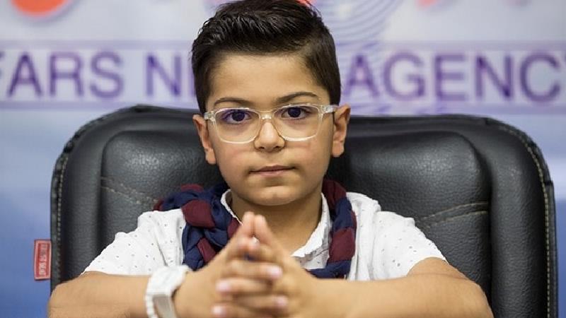  یونا تدین بازیگر نقش جواد جوادی در فصل اول سریال بچه مهندس