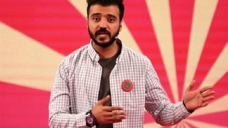 ابوطالب حسینی، خنداننده آرام