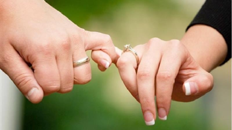 قبل از ازدواج با همسر آینده خود درباره چه موضوعاتی حرف بزنیم