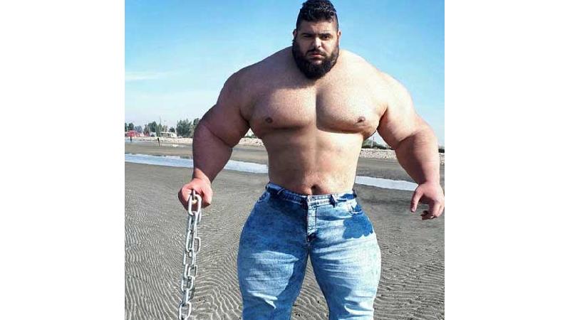 سجاد غریبی معروف به هالک ایرانی 