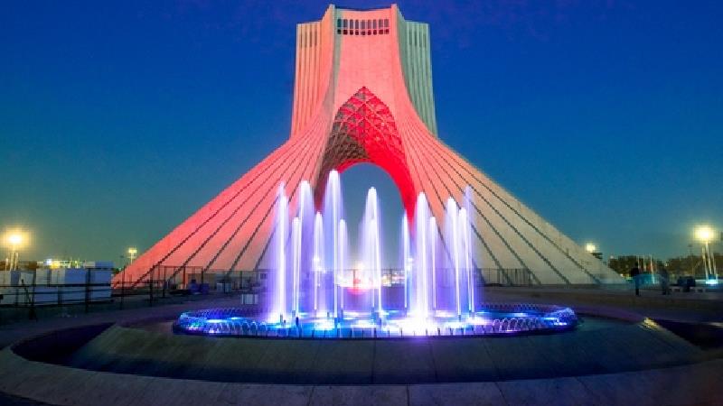 به برج آزادی سر بزنید