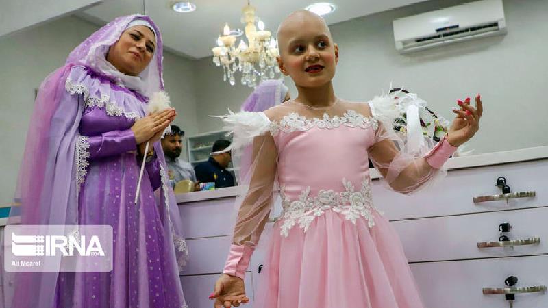 حرف‌های خواندنی دختری که آرزوی 453 نفر را بٰرآورده کرده است