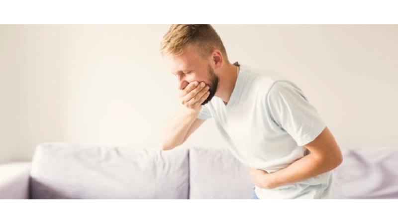 دلایل ریفلاکس و ترش کردن معده و راه‌های درمان