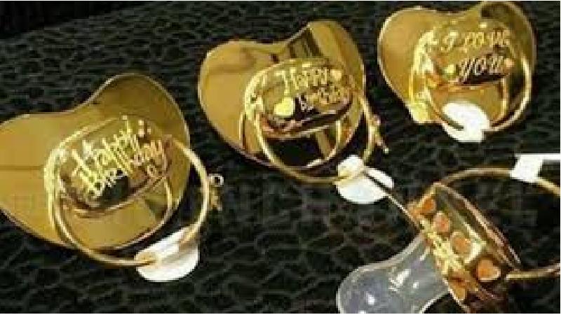 نوازدان لاکچری؛ از پستونک طلا تا ....