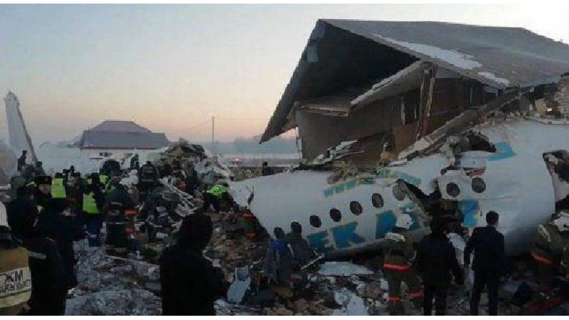 سقوط مرگبار هواپیمای مسافربری در قزاقستان