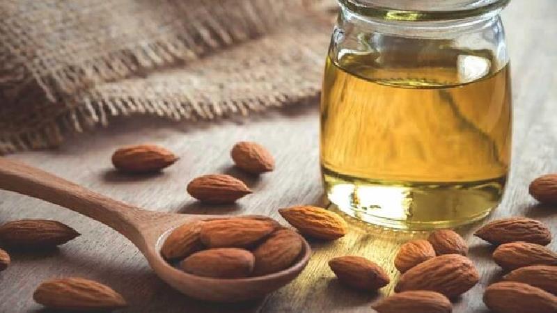 روغن بادام شیرین برای خشکی مجاری تنفسی