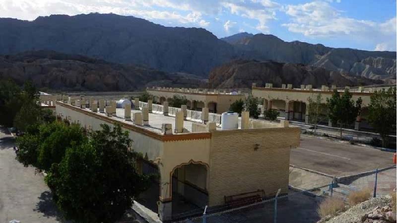 دیوار سدار از آثار تاریخی بندر خمیر