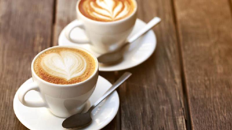 قهوه دارای خاصیت تنگ‌کنندگی عروق است