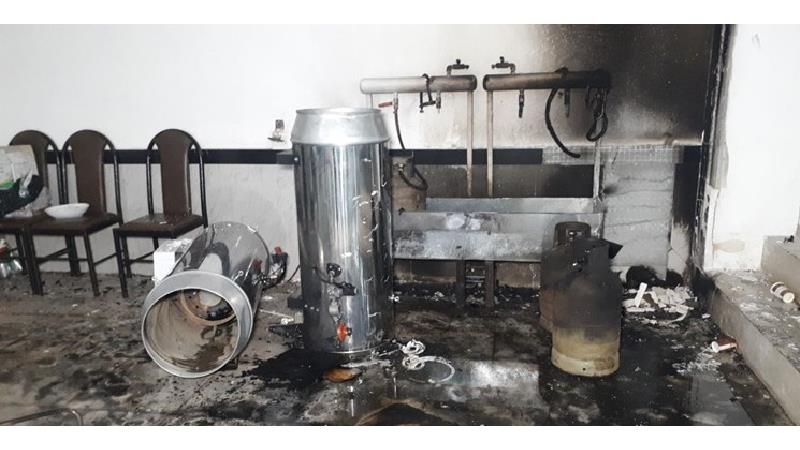 عکسی از تالار عروسی سقز بعد از آتش سوزی