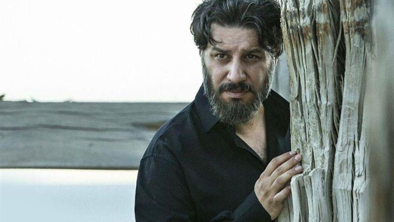 جواد عزتی در فیلم آتابای