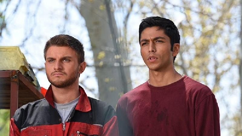 دارا حیایی و کیسان دیباج در سریال از سرنوشت