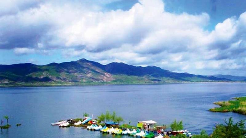 دریاچه زریوار در کردستان را ببینید