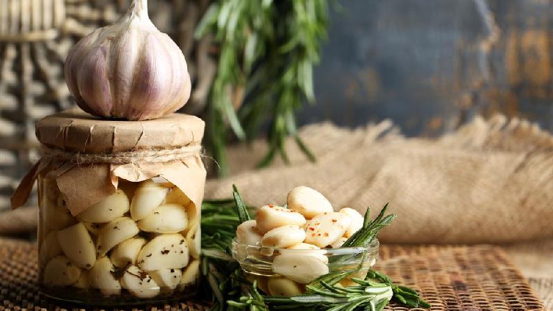 سیر از گیاهانی است که به زیبایی کمک می کند