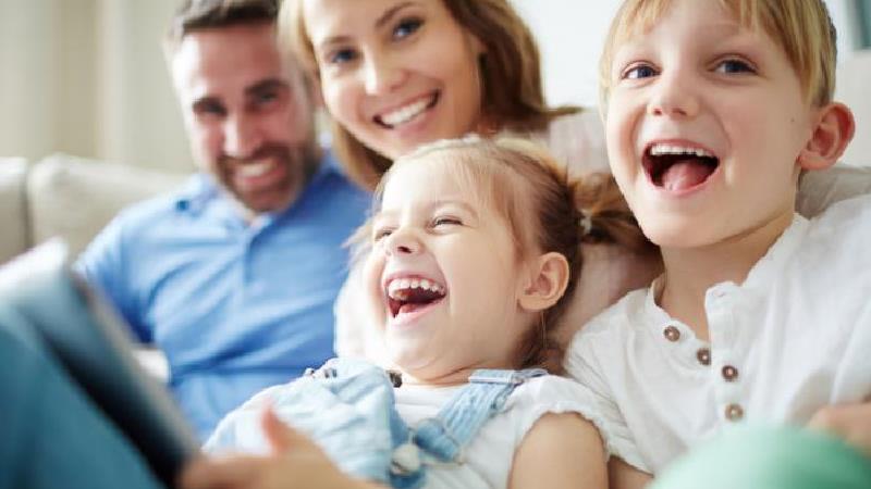 با بچه های کنجکاو چه کنیم