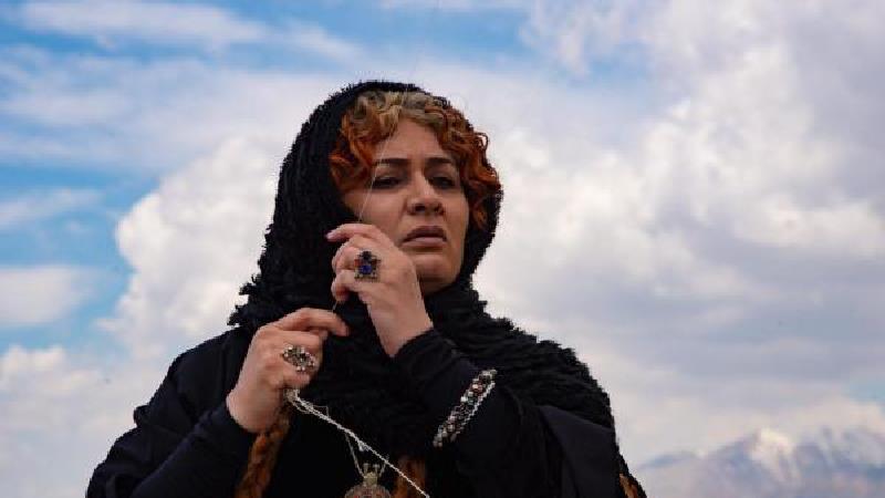 پریوش نظریه در سریال خواب زده نقش شیطان را بازی می کند