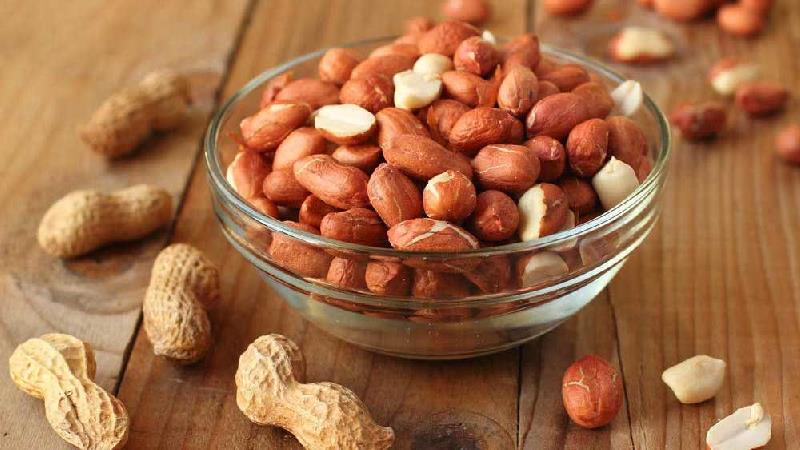 بادام زمینی شیر مادر را بیشتر می کند