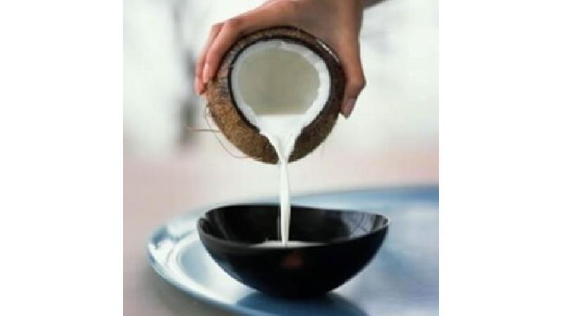 با فایده‌های آب نارگیل آشنا شوید