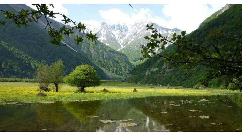 از زیبایی‌های جاده دو هزار و سه هزار لذت ببرید