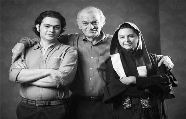 فتحعلی اویسی همراه فرزندانش