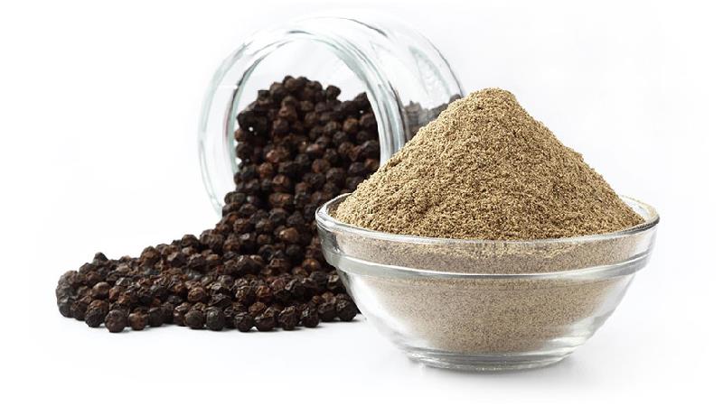 فلفل سیاه خاصیت ضدباکتریایی دارد و علاوه بر این که به باعث تقویت سیستم ایمنی شما می‌شود