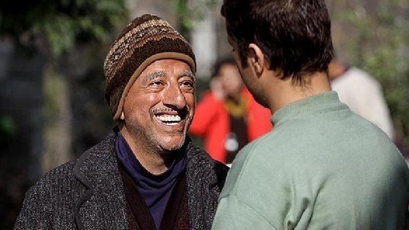 علیرضا خمسه در نقش بابا پنجعلی در سریال پایتخت