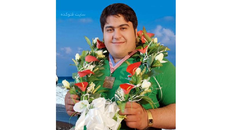 سیامند رحمان به علت ایست قلبی درگذشت