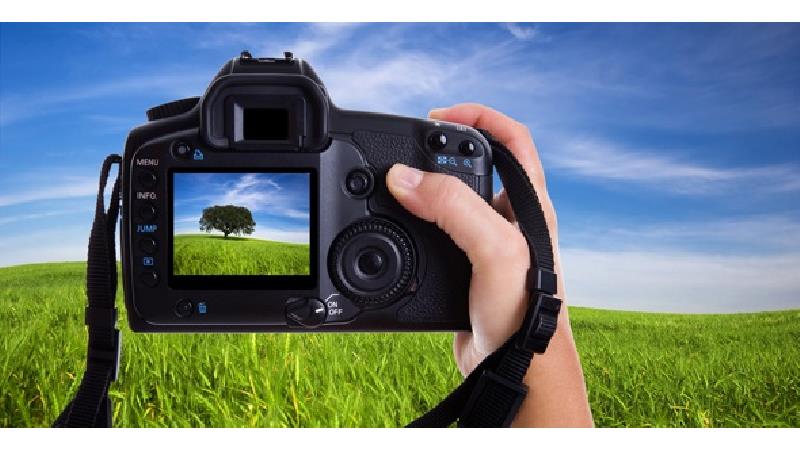 دوربین دیجیتال؛ هدیه‌ای مناسب برای روز پدر