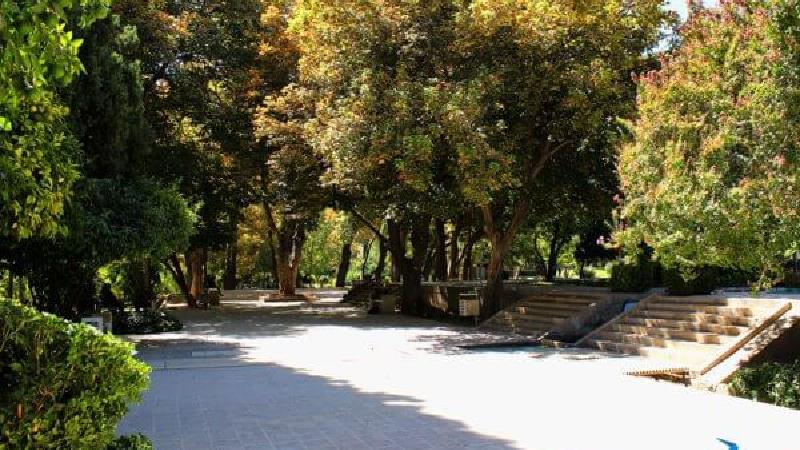 باغ ارم، باغی ایرانی و تاریخی در شهر شیراز است 