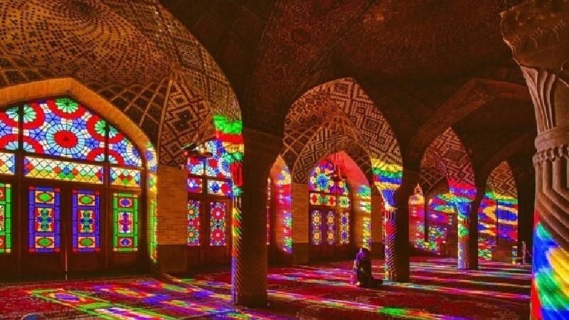 مسجد نصیرالملک یکی از زیباترین مساجد ایران است
