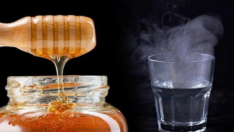 عسل و آب گرم برای لاغری موثر است