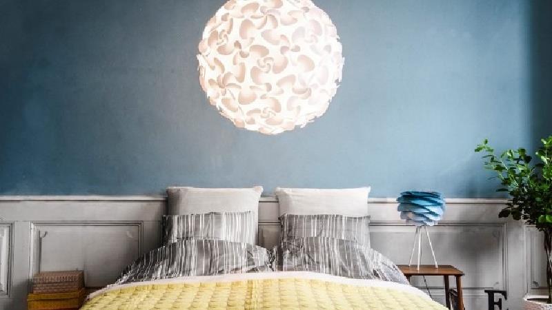 نور اتاق خواب در درمان بی‌خوابی موثر است