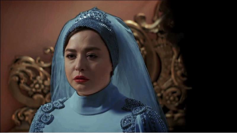 مهراوه شریفی نیا در نقش رابی در سریال دل