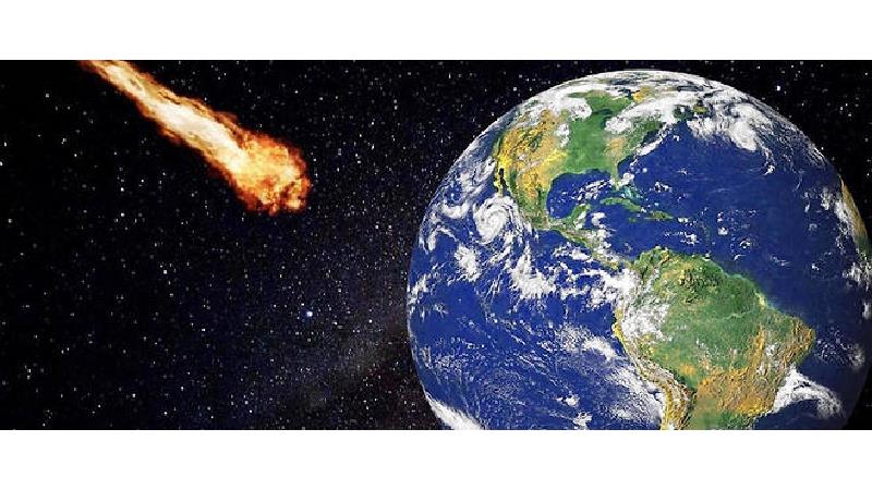 آیا شهاب سنگ به زمین برخورد می کند