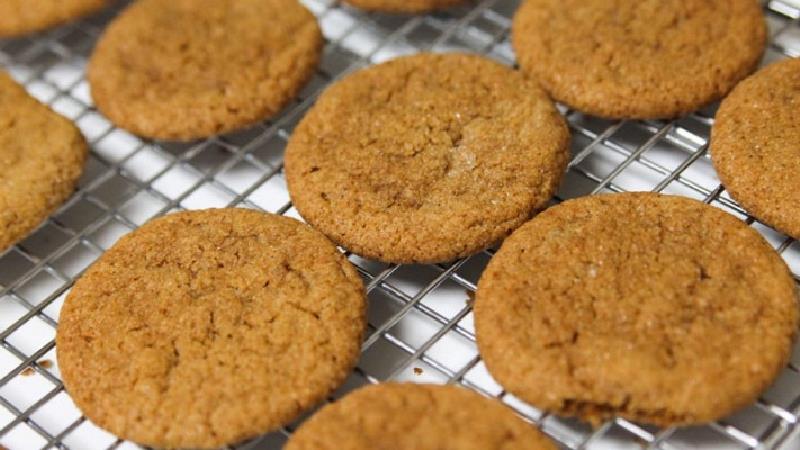 چگونه در خانه شیرینی زنجبیلی درست کنیم