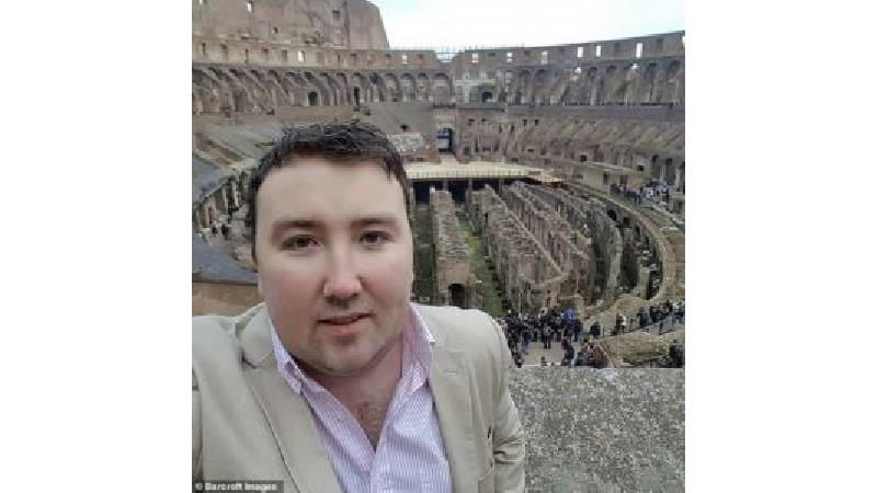 مردی که 9 بار مرده است