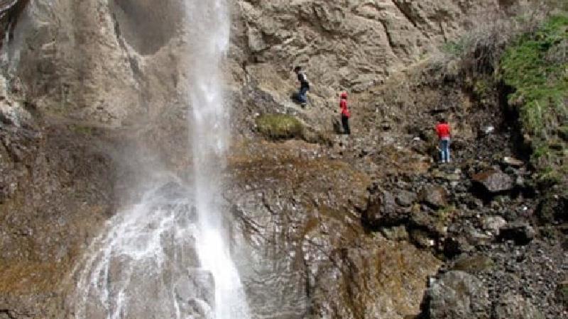 آبشار سنگان چه ویژگی هایی دارد