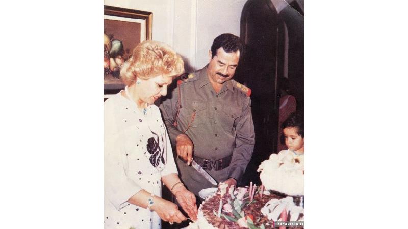 صدام در کنار همسر اولش