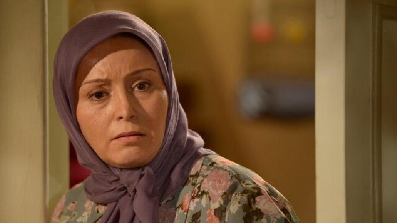 ژاله صامتی در سریال زیر خاکی