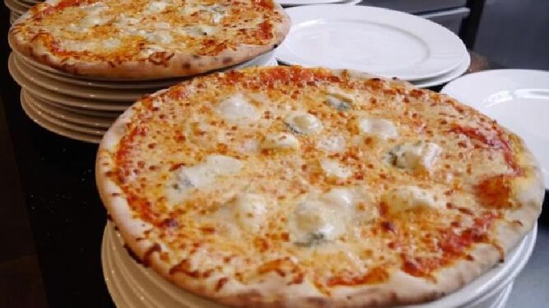 آموزش پخت پیتزا در خانه